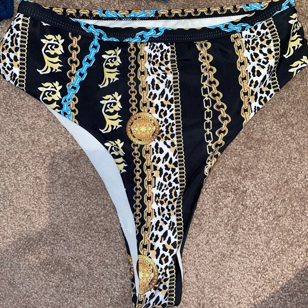BOGO ๐ SHEIN SWIM BUNDLE - Picture 4 of 8